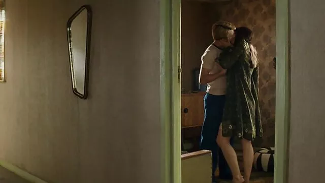 Blondie Aubrey szörös pina Sinclair lédús ajkaival körülöleli a nagy farkat