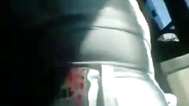 BBW nagyi fejet ad, majd hatalmas szőrös pinák kibaszott doggystyle-t kap
