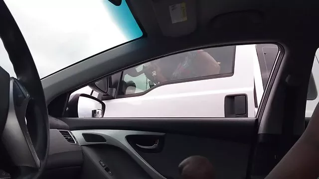 A szenvedélyes szőke fej egy szoros pina video adag meleg férfilevet vesz a szájába