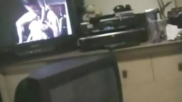 Az izgatott srácok szopást kapnak szoros pina video huncut orosz szajháktól