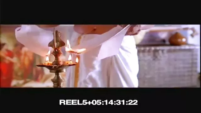 Ez a szexi csaj szereti, ha naponta tele van szőrös pina video fasszal
