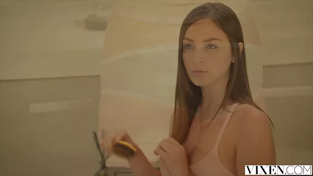Aiden Starr segít a barátjának, szőrös pinák hogy kibassz egy telhetetlen szukát